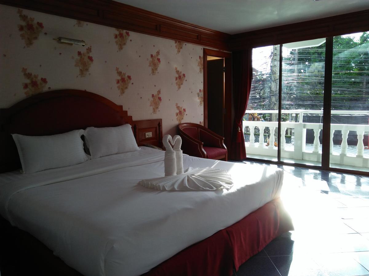 Taj Phuket Inn Patong Ngoại thất bức ảnh