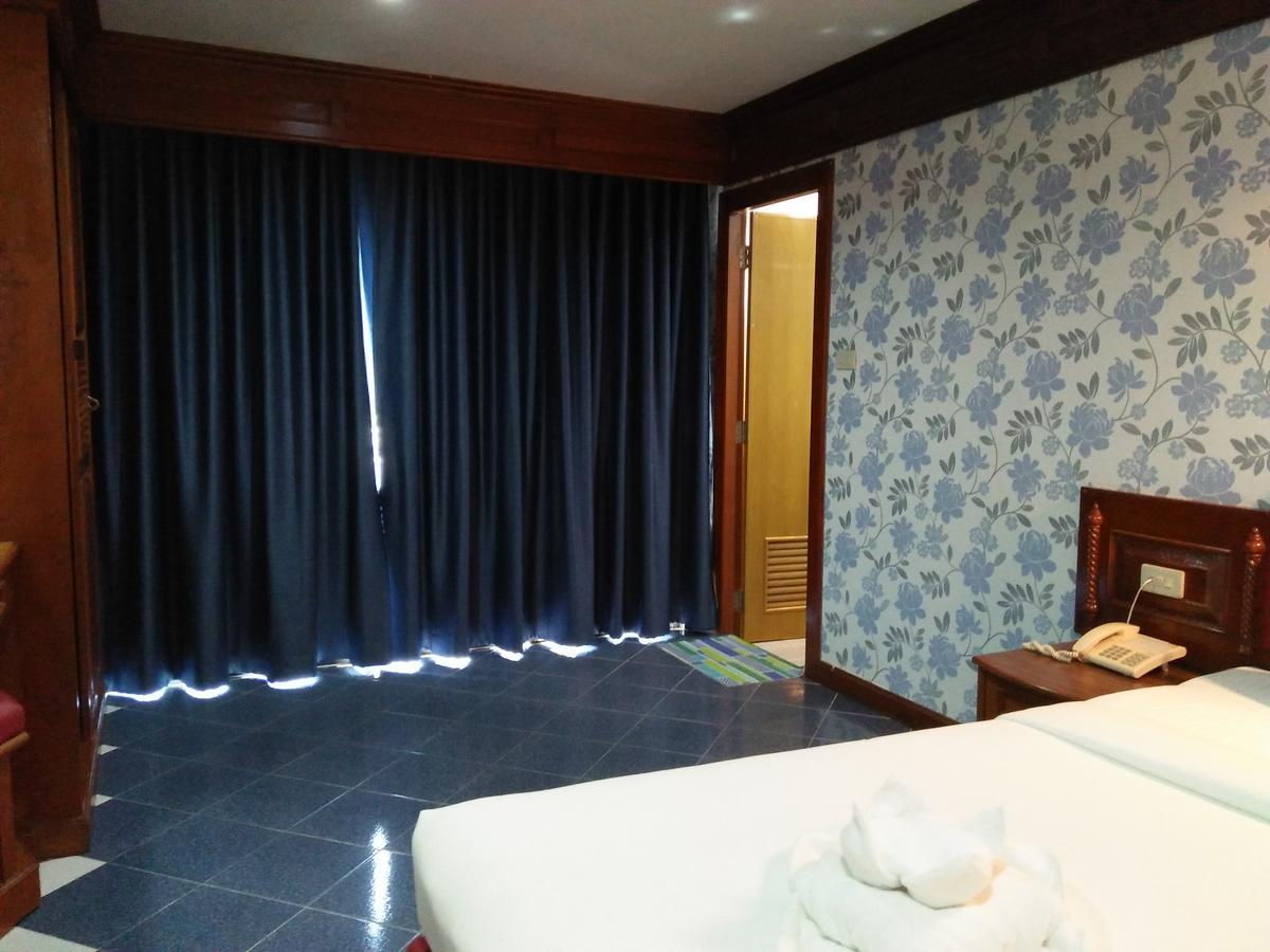Taj Phuket Inn Patong Ngoại thất bức ảnh