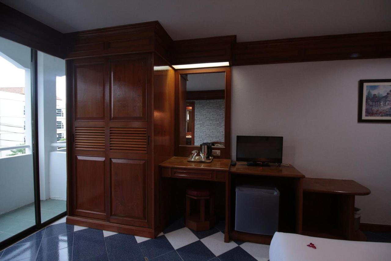 Taj Phuket Inn Patong Ngoại thất bức ảnh