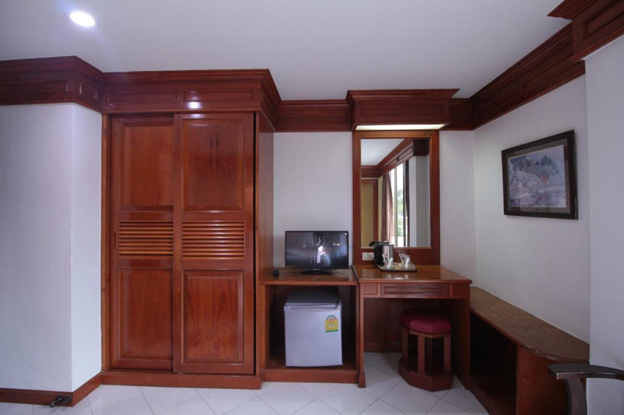 Taj Phuket Inn Patong Ngoại thất bức ảnh
