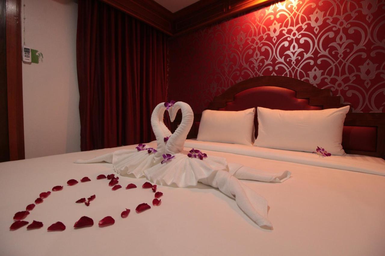 Taj Phuket Inn Patong Ngoại thất bức ảnh